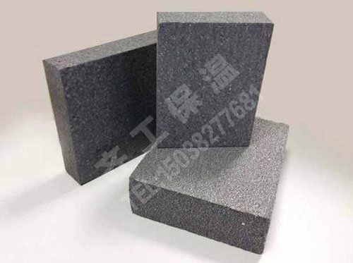 購(gòu)買(mǎi)XPS擠塑板時(shí)需要關(guān)注哪些方面