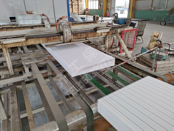 擠塑板B1和B2，哪個更好？